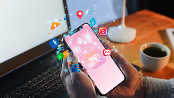 Các tác động của mạng xã hội