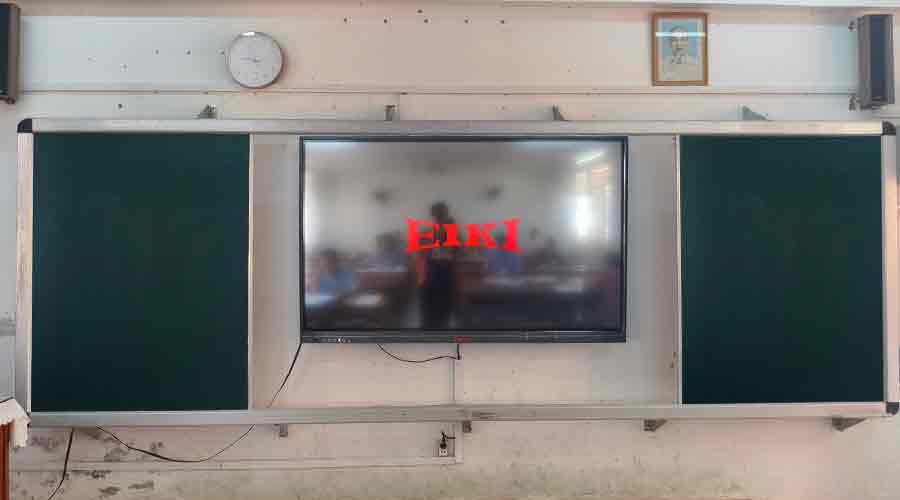 JVS lắp đặt màn hình tương tác Eiki