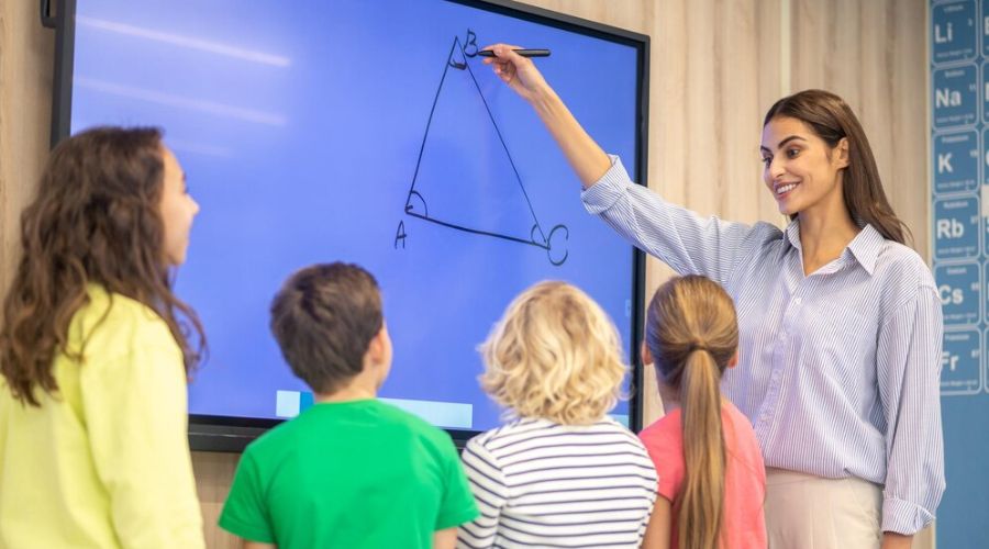 Tính năng bảng viết Eiki