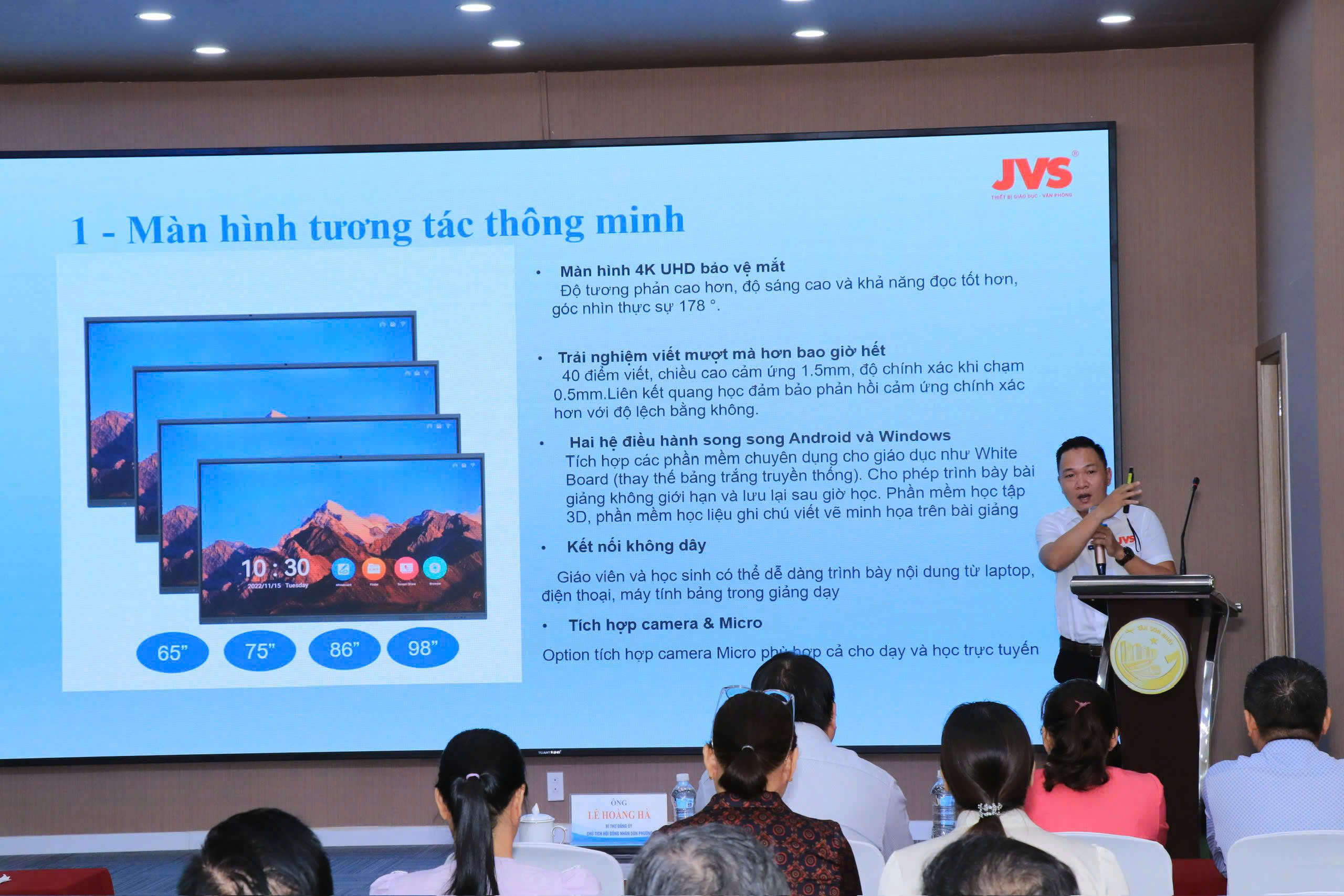 Màn Hình Tương Tác Cho Giáo Dục